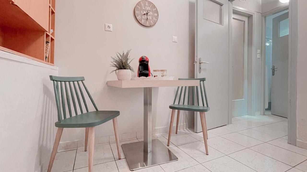 Cute 1Br Apt With Balcony In The Heart Of The City Atény Exteriér fotografie