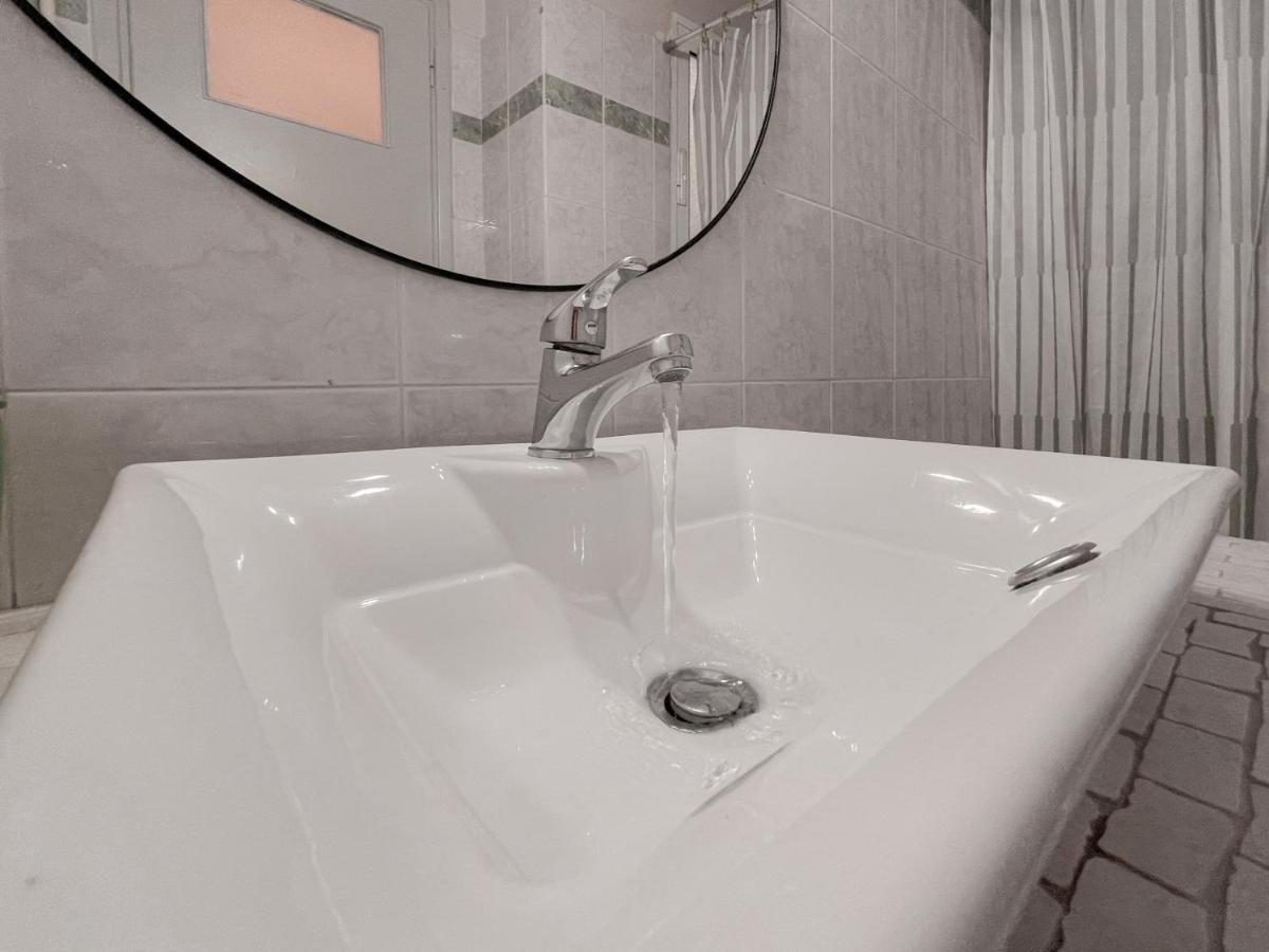 Cute 1Br Apt With Balcony In The Heart Of The City Atény Exteriér fotografie